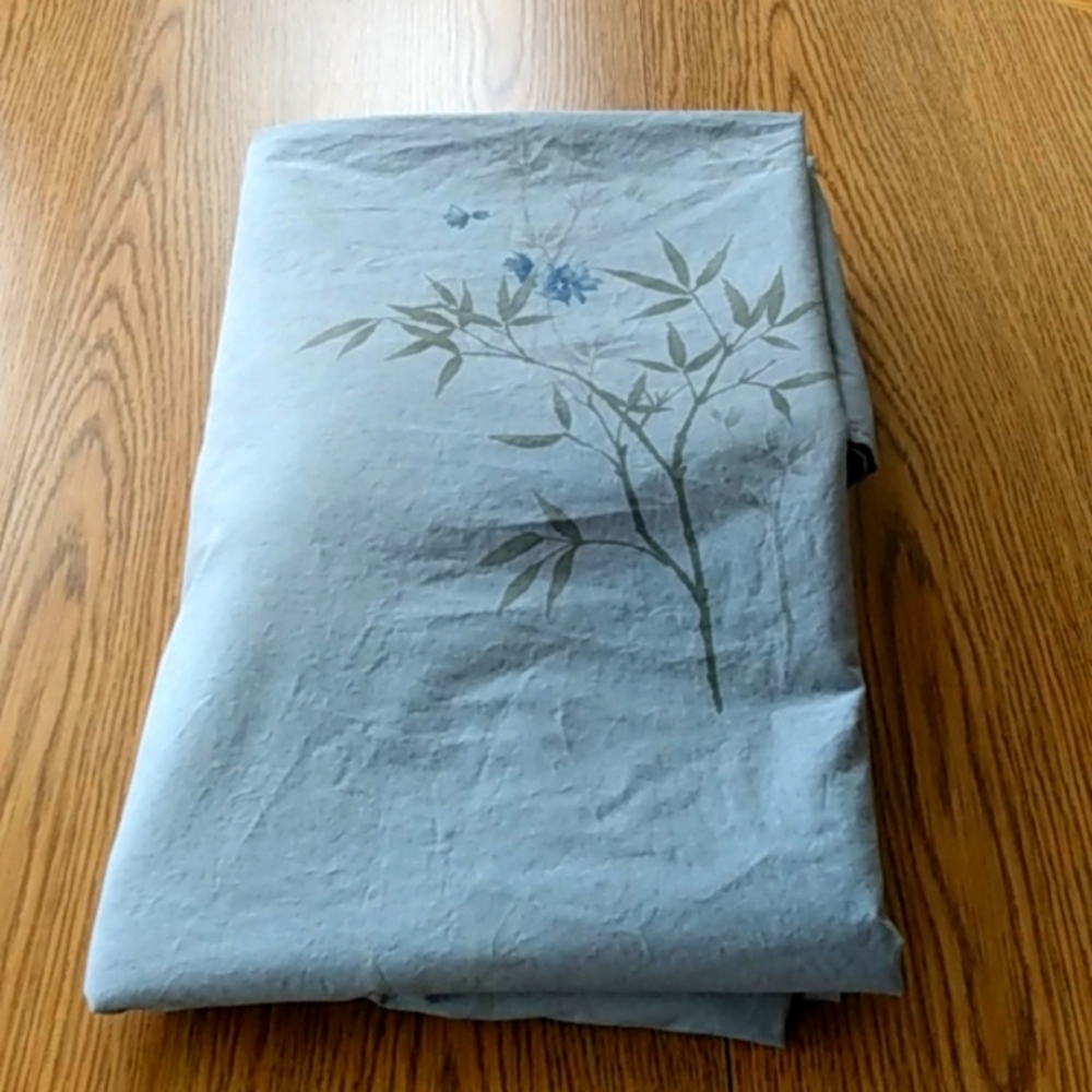 Calvin Klein Home Full/Queen Duvet Cover with Two Shams, Bamboo Flowers pattern